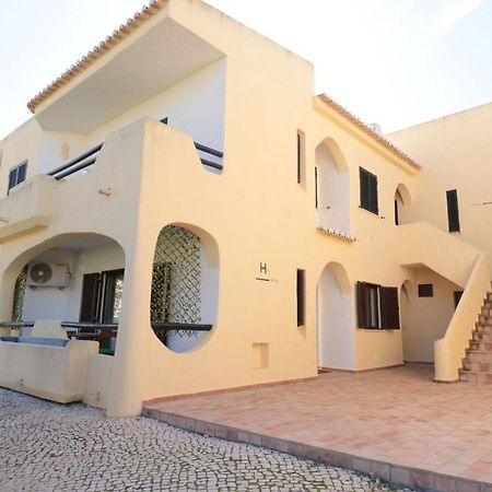 Lovelystay - Cozy 1Br Flat In Alvor With Ac And Balcony Bagian luar foto