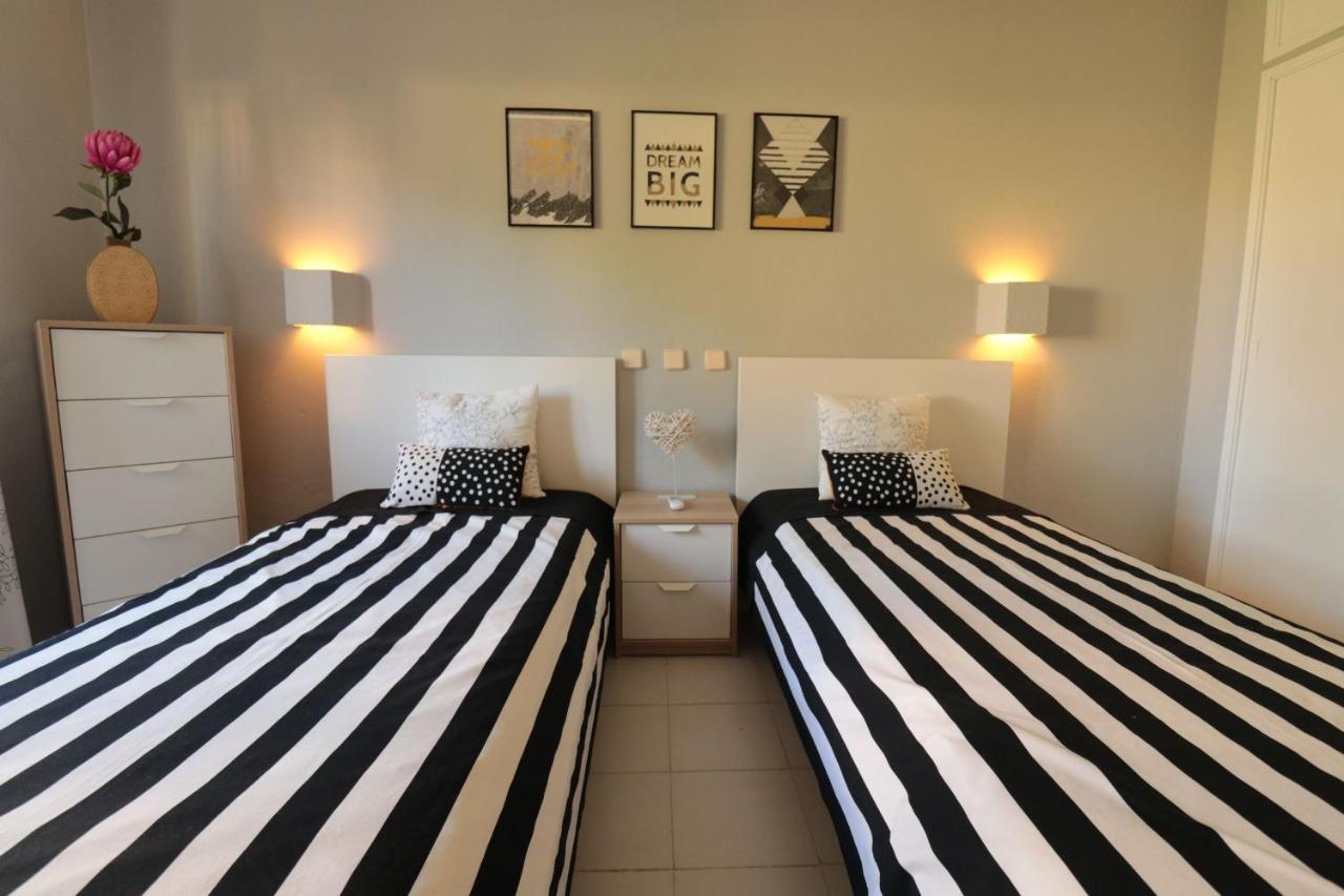 Lovelystay - Cozy 1Br Flat In Alvor With Ac And Balcony Bagian luar foto