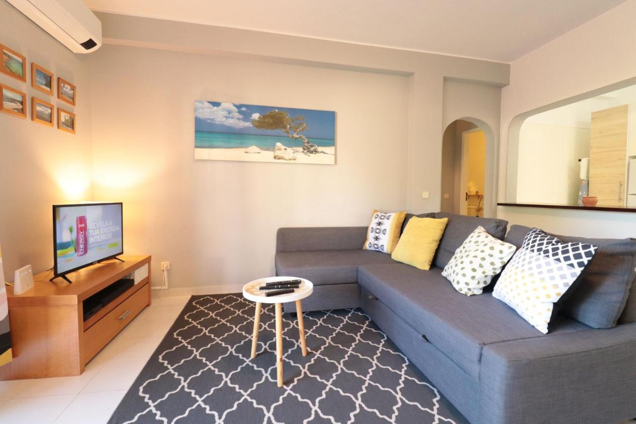 Lovelystay - Cozy 1Br Flat In Alvor With Ac And Balcony Bagian luar foto